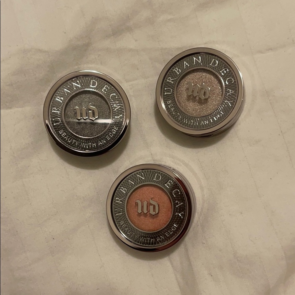 Urban Decay Single Shadows